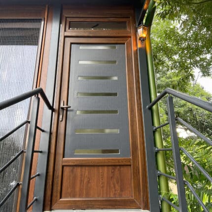 PVC ulazna vrata Inoutic / Deceuninck